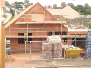 1%20september%202009%20-%20roof%20nearly%20done!%20002